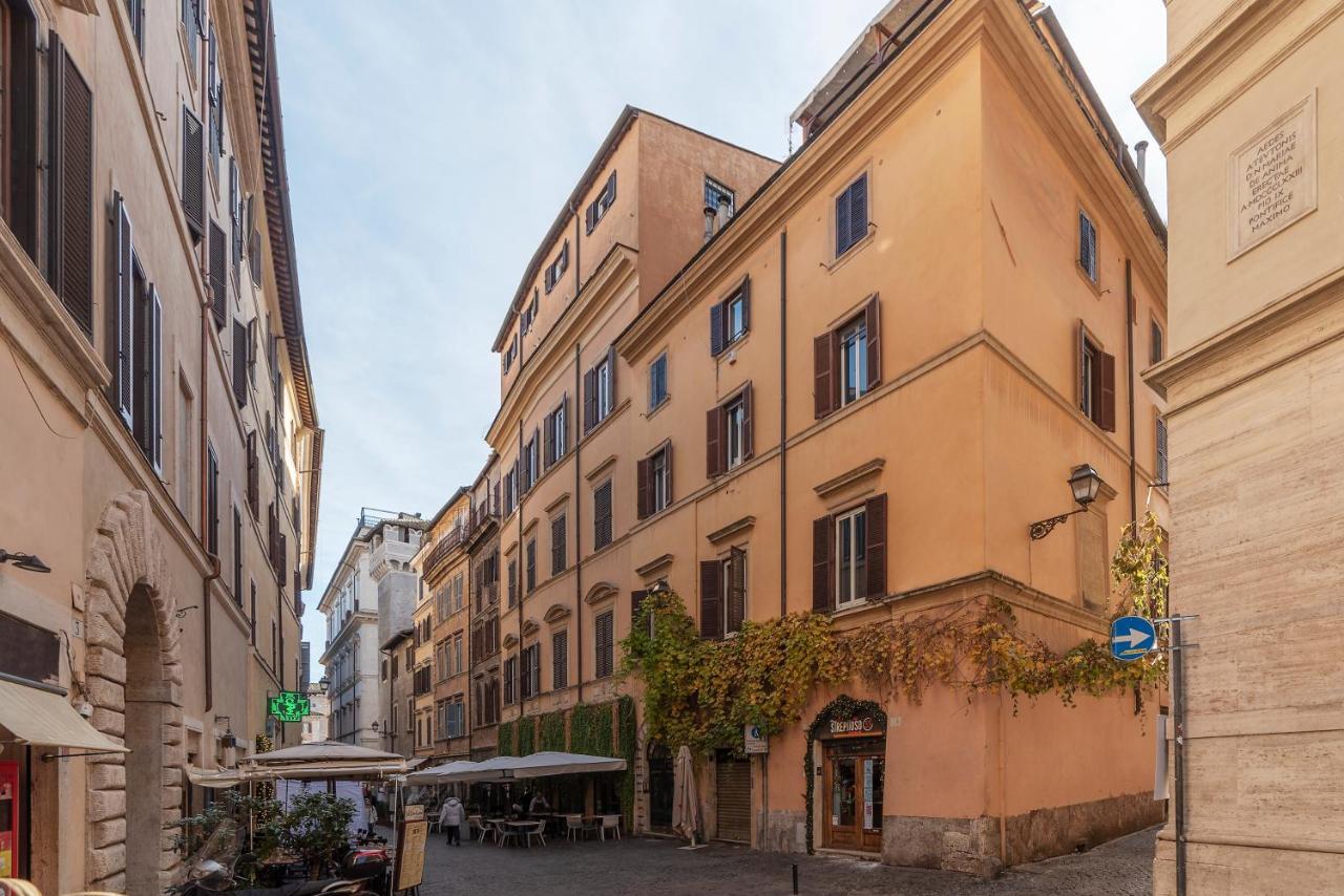 Navona Pretty Rom